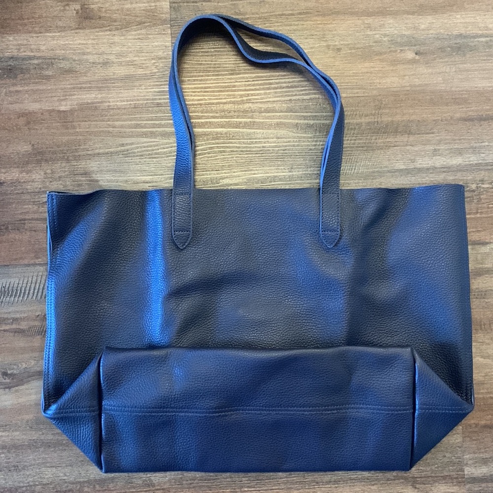 Cuyana Navy Blue Leather Tote